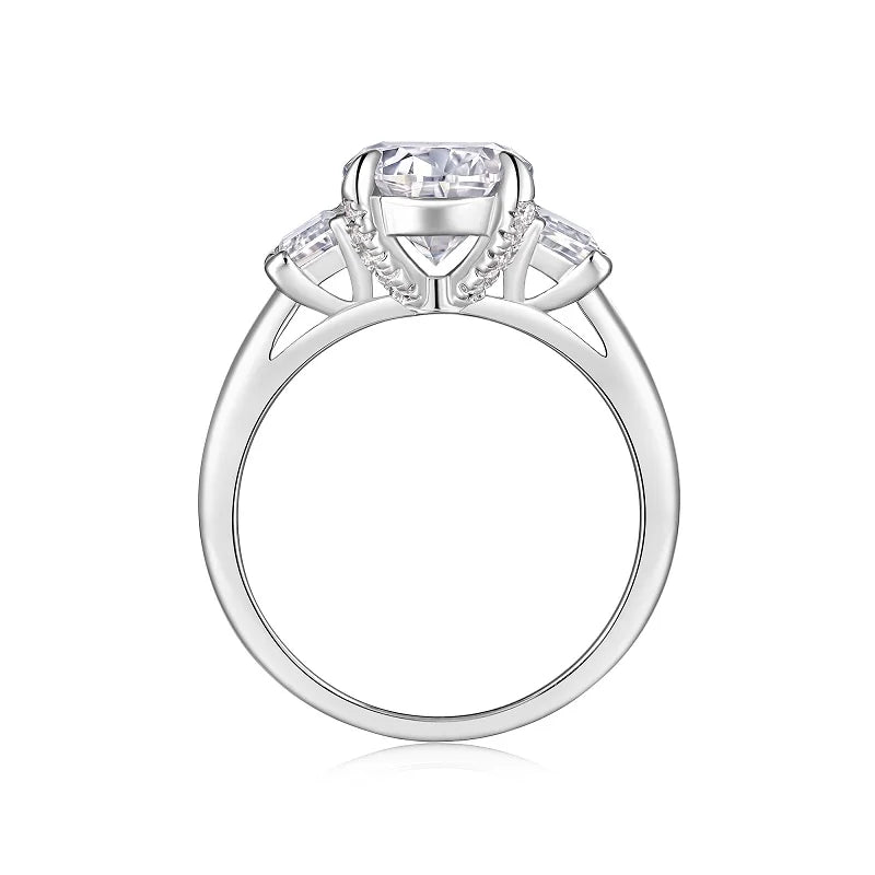 NEVE 3ct Round Cut Timeless Three Stone Ring