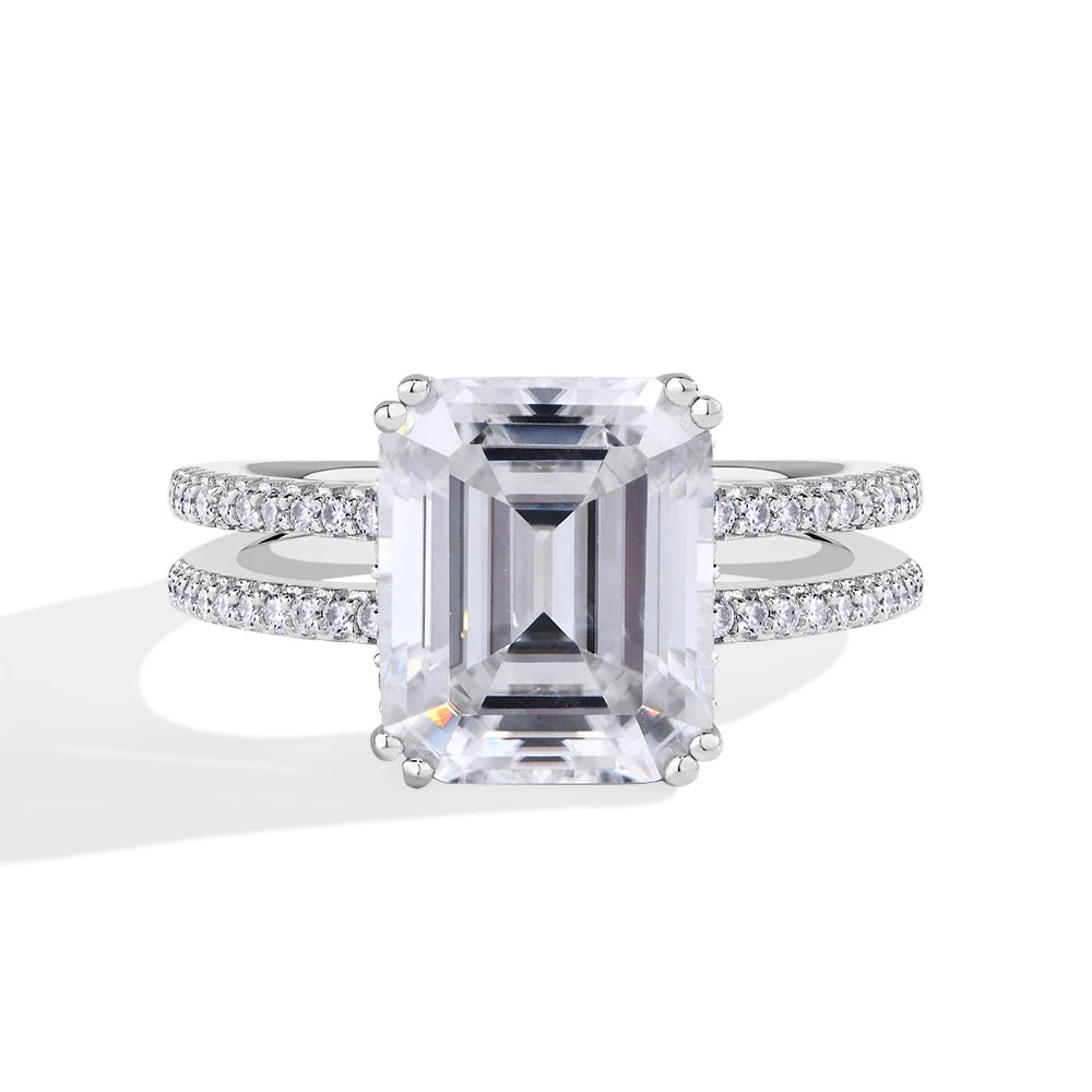 NEVE 5ct Emerald Cut Luxe Ring